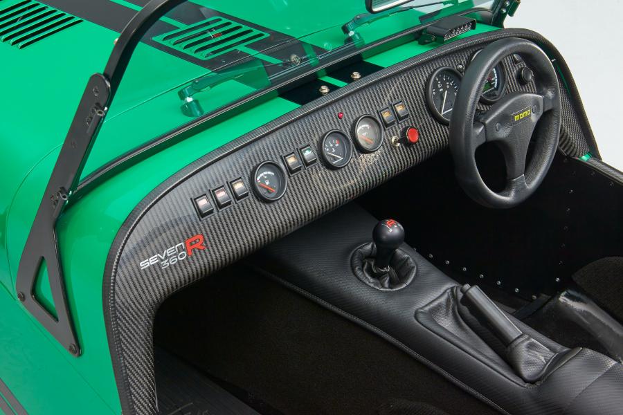 Интерьер Caterham Seven 360 R 2015 года  (UK) (фото 16 из 18)